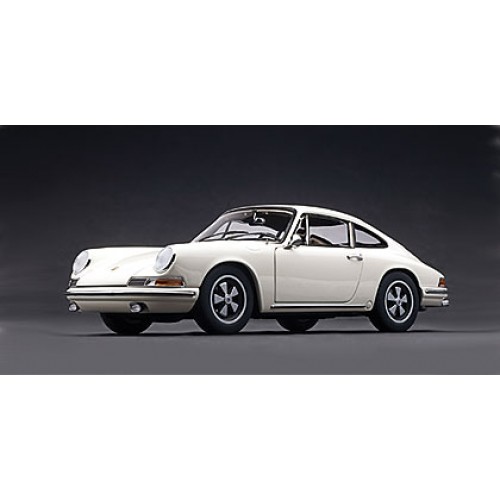 Autoart - Car Scale Models - 1 18 Porsche 911 S 1967 Light Ivory